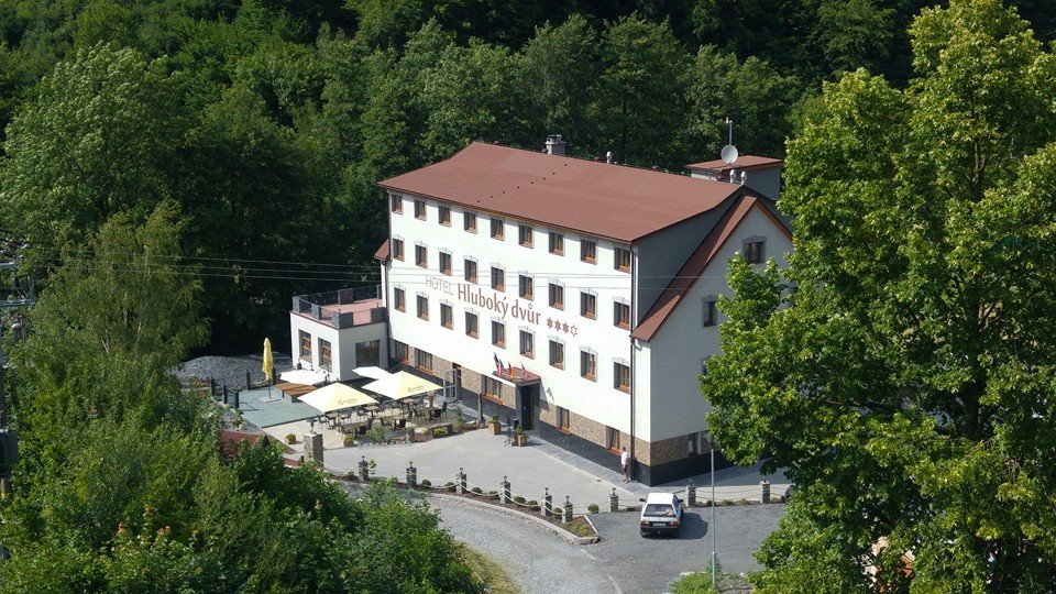 Hotel Hluboký dvůr, a.s.